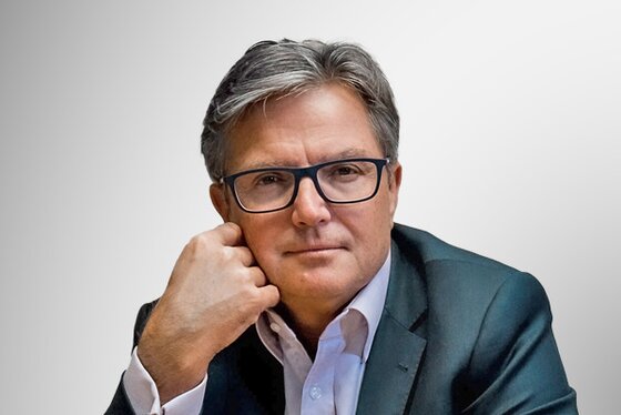 Portrait of Artur Sarnecki, Regional CEO of Dussmann 